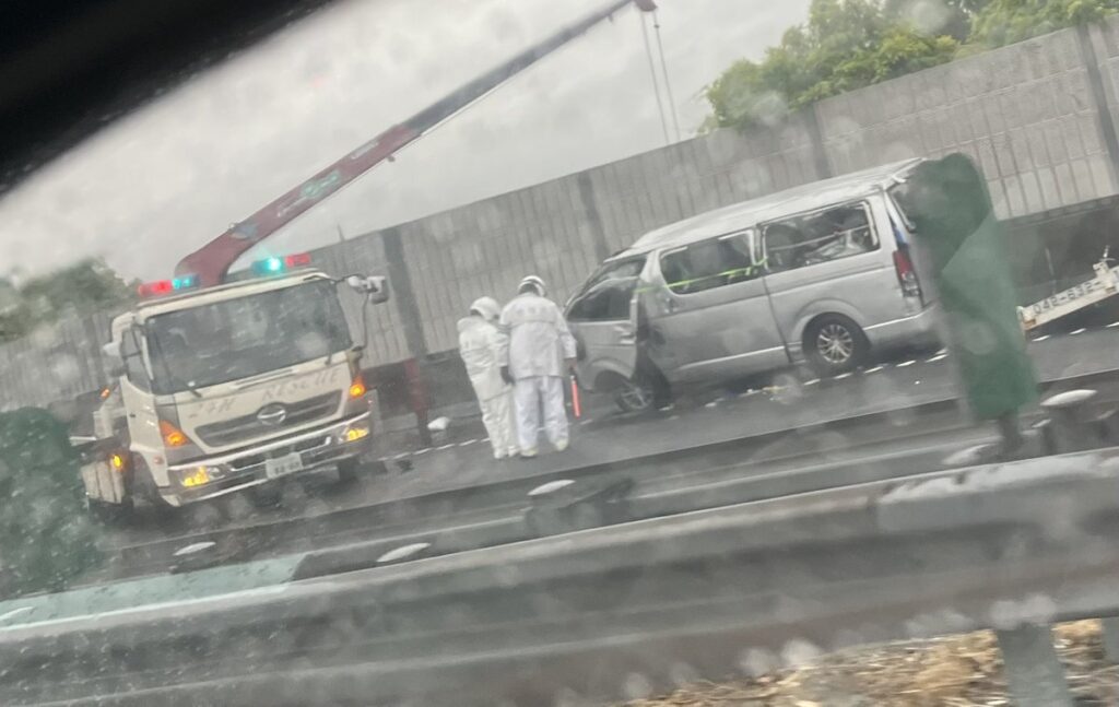 中央高速道事故