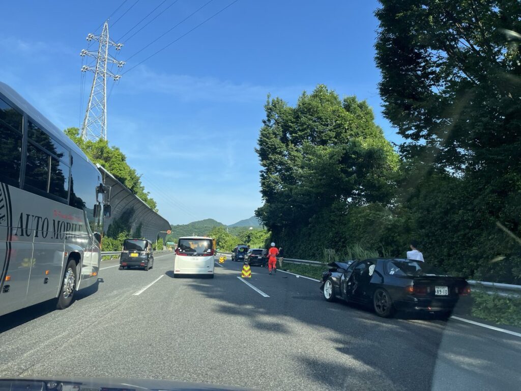 大月トンネル付近事故