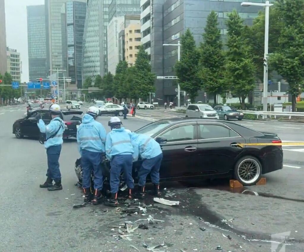 名鉄バス交差点事故