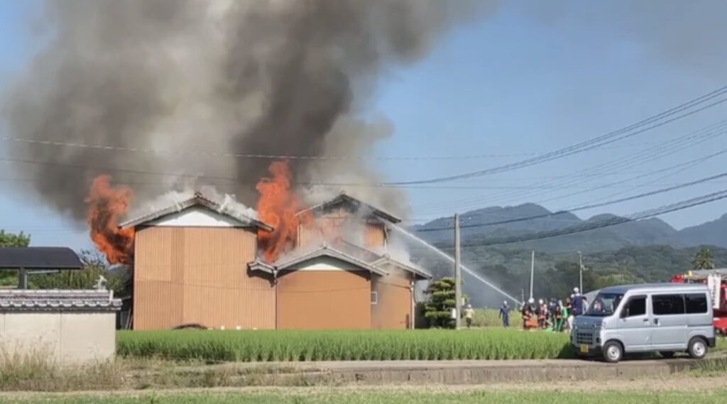 上高岡付近火事