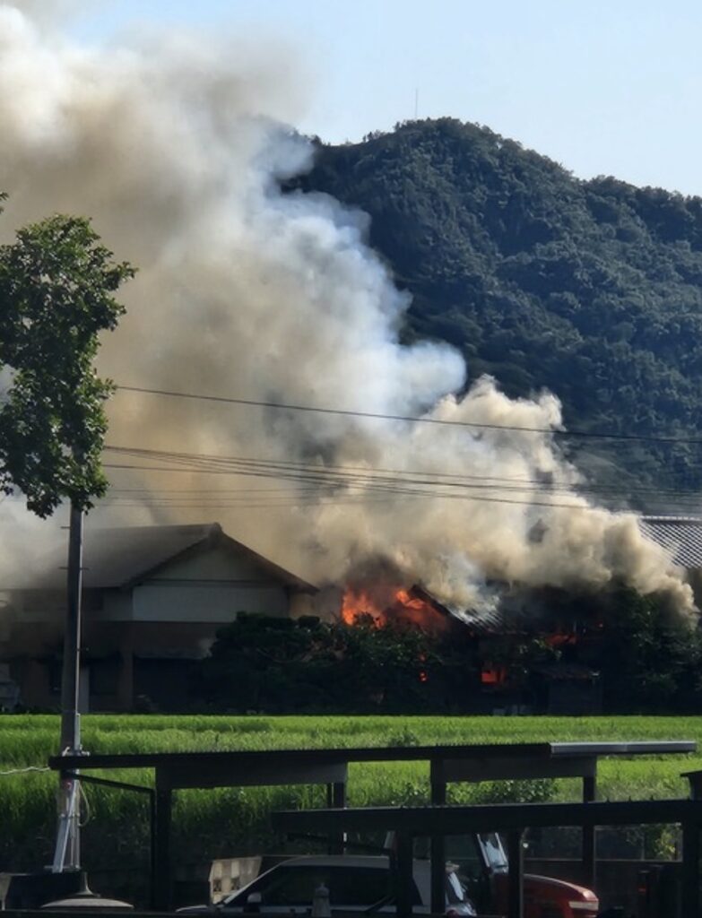 上高岡付近火事