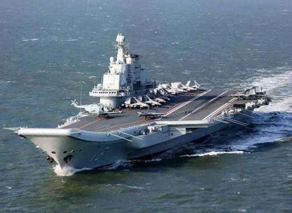 中国空母・遼寧|今回レーダー照射を行ったJ-15が発艦する母艦