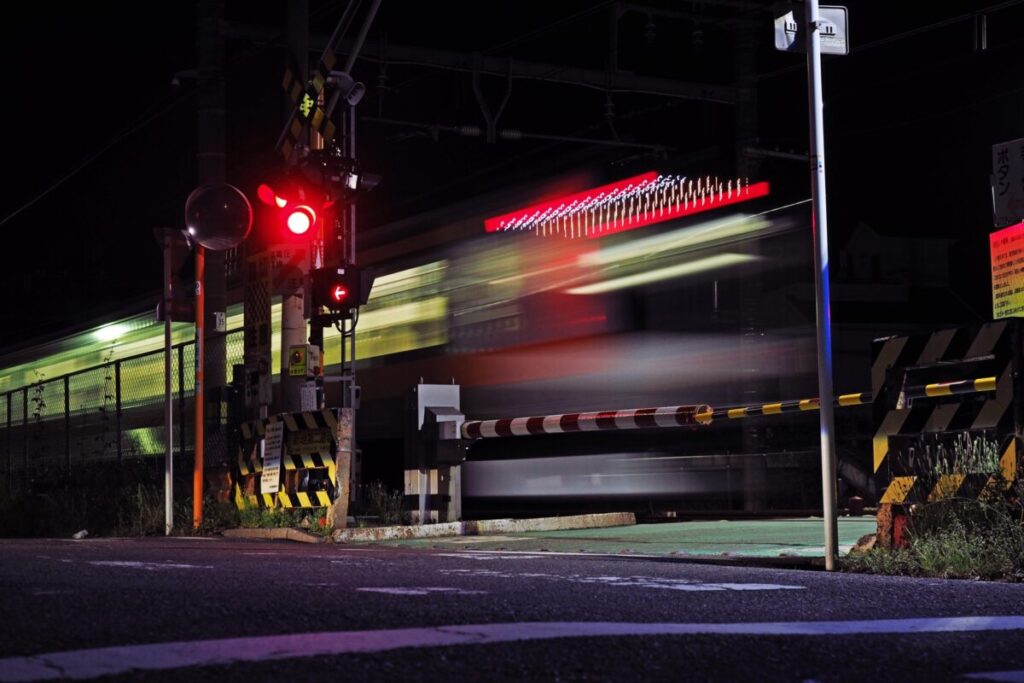 恩田駅〜こどもの国駅 踏切事故